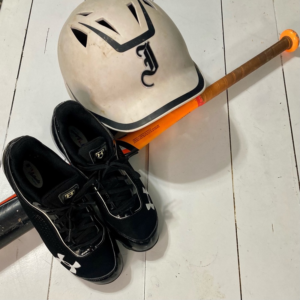 Leadoff IV Low Men’s Baseball Cleats Under Armour